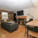 Cosy Logs