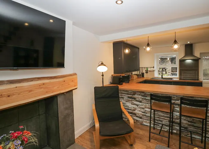 Cosy Logs * Grange-over-Sands